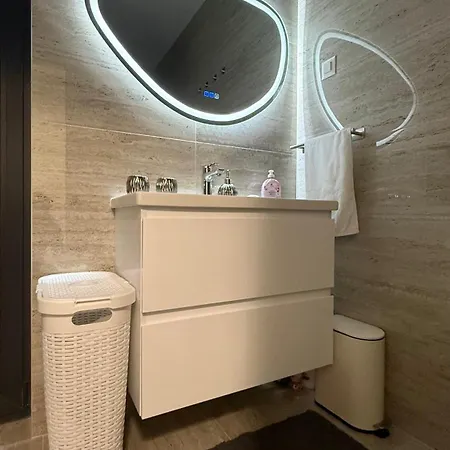 Lux Grey Apartment